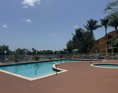 2662 Nw 33rd Street - Photo Thumbnail 27
