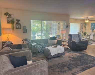 2662 Nw 33rd Street - Photo Thumbnail 9