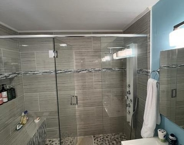 8249 Nw 9th Street - Photo Thumbnail 3