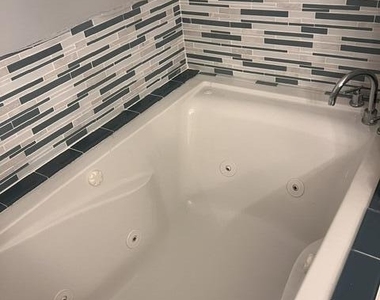 8249 Nw 9th Street - Photo Thumbnail 10