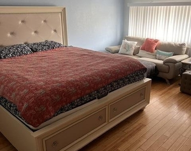 8249 Nw 9th Street - Photo Thumbnail 11