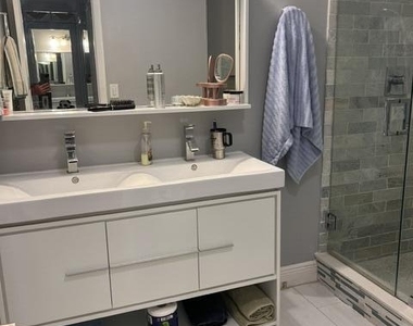 8249 Nw 9th Street - Photo Thumbnail 4