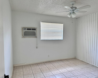 5650 Sw 26th Street - Photo Thumbnail 4