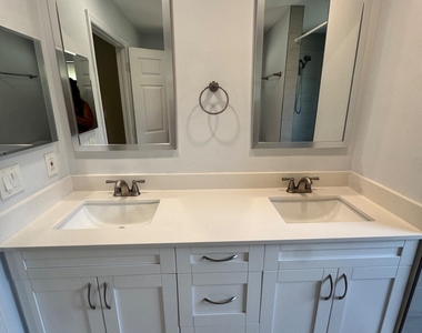 21092 Shady Vista Lane - Photo Thumbnail 1