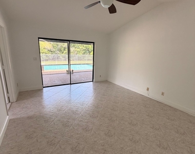 21092 Shady Vista Lane - Photo Thumbnail 17