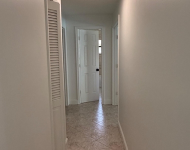 21092 Shady Vista Lane - Photo Thumbnail 10