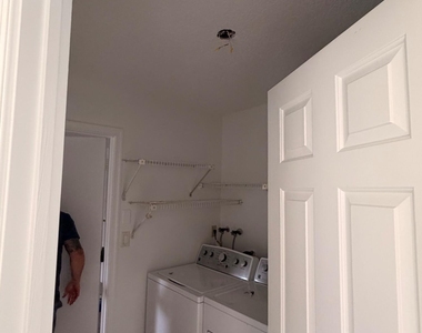 21092 Shady Vista Lane - Photo Thumbnail 13