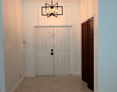 21092 Shady Vista Lane - Photo Thumbnail 6