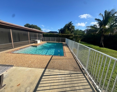 21092 Shady Vista Lane - Photo Thumbnail 3