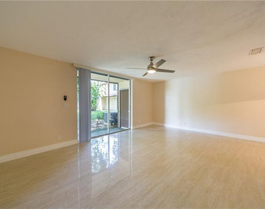 1343 Hampton Boulevard - Photo Thumbnail 2