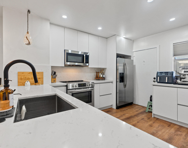 6361 N Falls Cir Drive - Photo Thumbnail 3