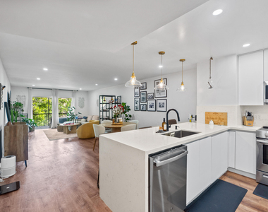 6361 N Falls Cir Drive - Photo Thumbnail 4