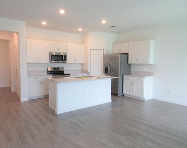 4332 Pond Lily Lane - Photo Thumbnail 2