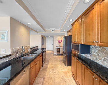 4200 N Ocean - Photo Thumbnail 8