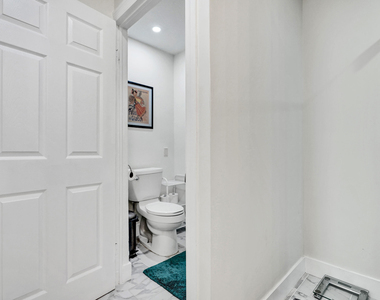 1520 Ne 53rd Street - Photo Thumbnail 36