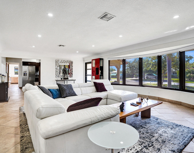 1520 Ne 53rd Street - Photo Thumbnail 14