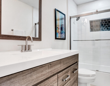 1520 Ne 53rd Street - Photo Thumbnail 45