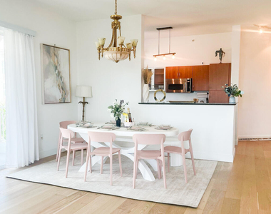 806 E Windward Way - Photo Thumbnail 5