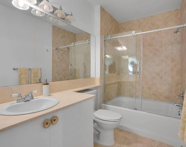 806 E Windward Way - Photo Thumbnail 12