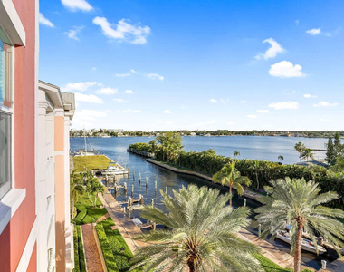 806 E Windward Way - Photo Thumbnail 21