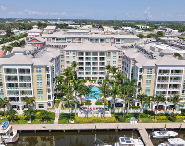 806 E Windward Way - Photo Thumbnail 27