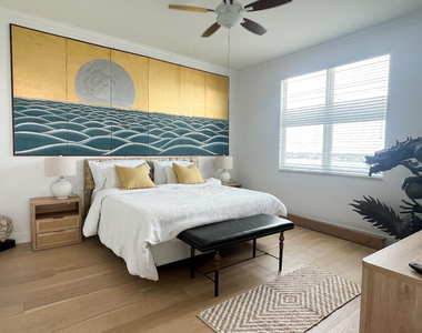 806 E Windward Way - Photo Thumbnail 9