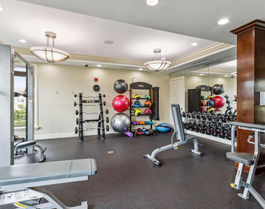 806 E Windward Way - Photo Thumbnail 33