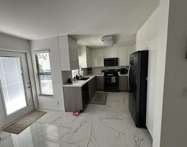 5536 Eton Court - Photo Thumbnail 27