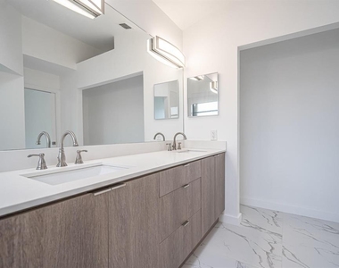 5536 Eton Court - Photo Thumbnail 14