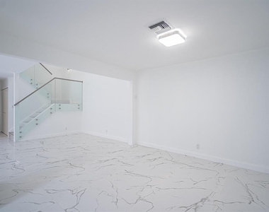 5536 Eton Court - Photo Thumbnail 3