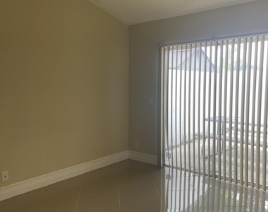 1534 Royal Forest Court - Photo Thumbnail 23