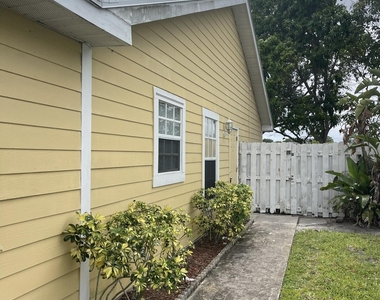 1534 Royal Forest Court - Photo Thumbnail 17