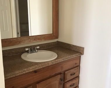 1534 Royal Forest Court - Photo Thumbnail 12