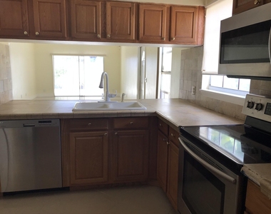 1534 Royal Forest Court - Photo Thumbnail 6