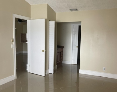 1534 Royal Forest Court - Photo Thumbnail 24
