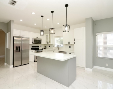 2952 Nw 33rd Lane - Photo Thumbnail 1