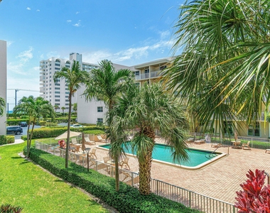 2929 S Ocean Boulevard - Photo Thumbnail 6