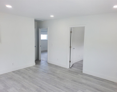 70 Nw 13th Avenue - Photo Thumbnail 10
