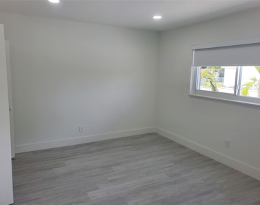 70 Nw 13th Avenue - Photo Thumbnail 11