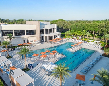 7370 Orangewood Lane - Photo Thumbnail 23