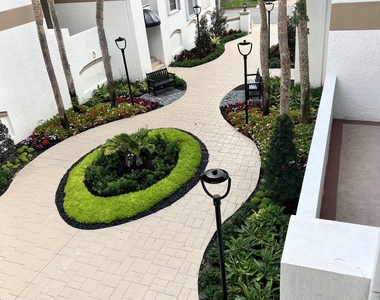 7370 Orangewood Lane - Photo Thumbnail 20