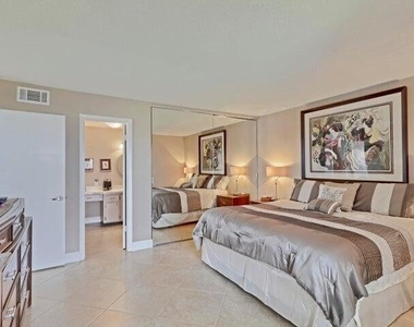 501 Lake Shore Drive - Photo Thumbnail 29