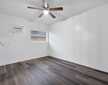 279 Sw 1st Street - Photo Thumbnail 4