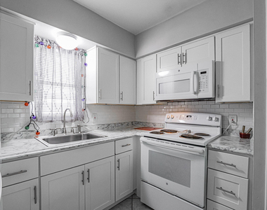 677 Royal Palm Boulevard - Photo Thumbnail 9