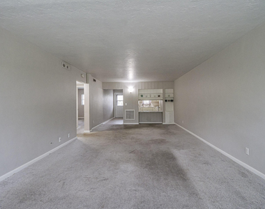 677 Royal Palm Boulevard - Photo Thumbnail 3