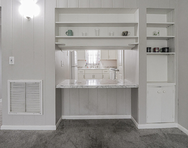 677 Royal Palm Boulevard - Photo Thumbnail 7