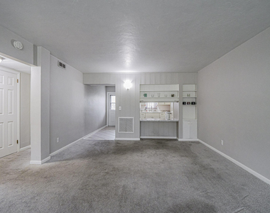677 Royal Palm Boulevard - Photo Thumbnail 4