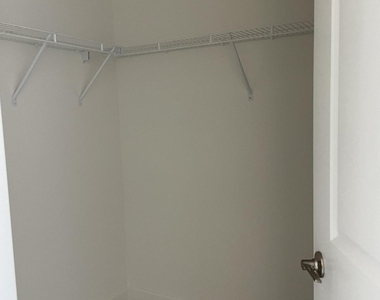 12450 Sw Bungalow Lane - Photo Thumbnail 7