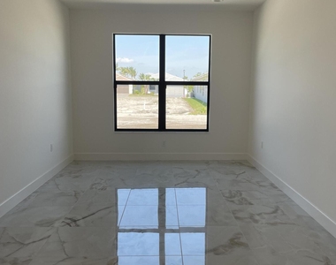 12450 Sw Bungalow Lane - Photo Thumbnail 10