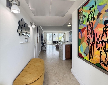 3180 Ne 48th Court - Photo Thumbnail 2